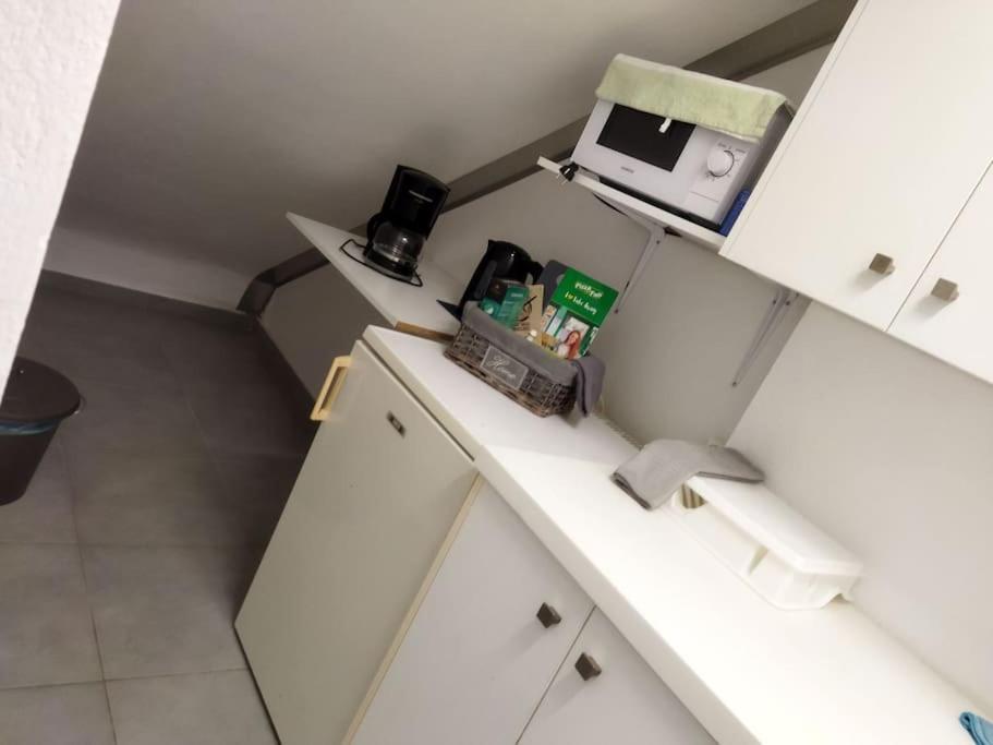 Cozy Apartment Near To The Airport Kouvaras Экстерьер фото