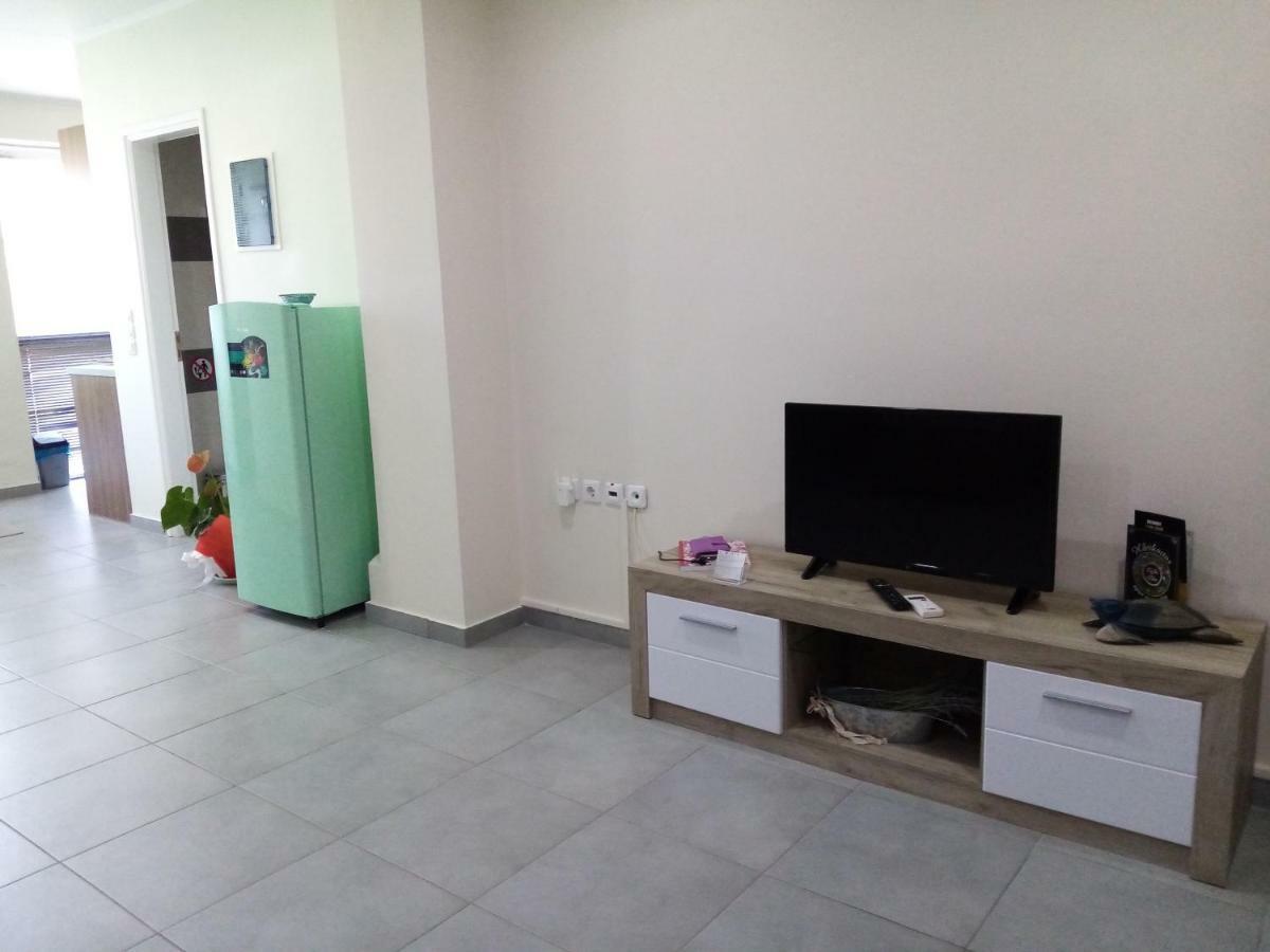 Cozy Apartment Near To The Airport Kouvaras Экстерьер фото